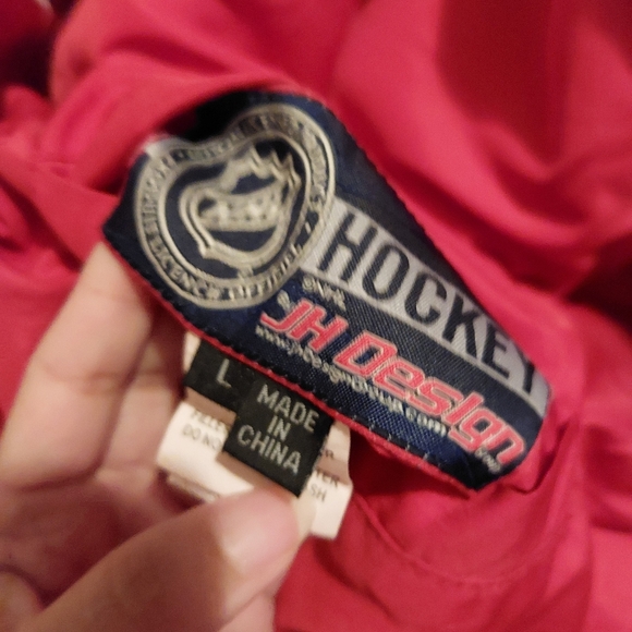 Capitals hockey game jacket - Picture 4 of 4